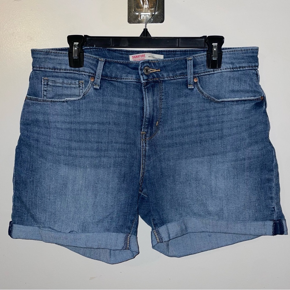 Signature by Levi Strauss Medium Blue Denim Roll-Cuff Women's Shorts